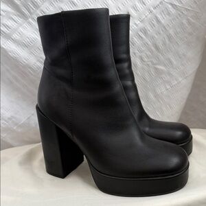 Steve Madden Black Leather High Heel Boots
